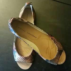 Chinese laundry Flats