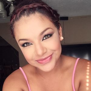 Meet your Posher, Aracely