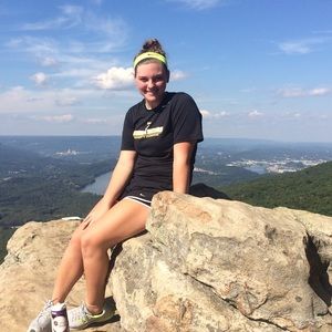 Meet your Posher, Anna