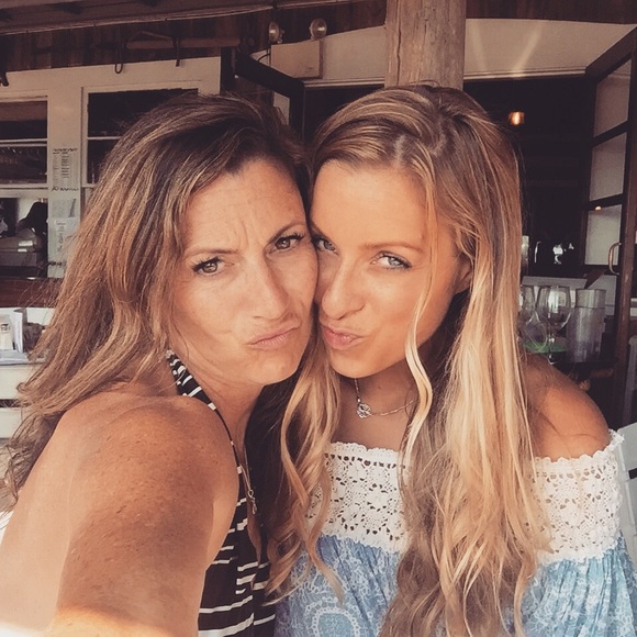 Like new or brand new clothes and bikinis - Picture 2 of 4