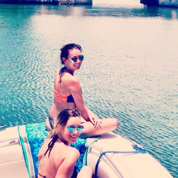 Like new or brand new clothes and bikinis - Picture 4 of 4