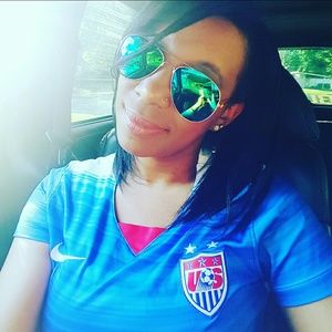 Meet your Posher, Tierra