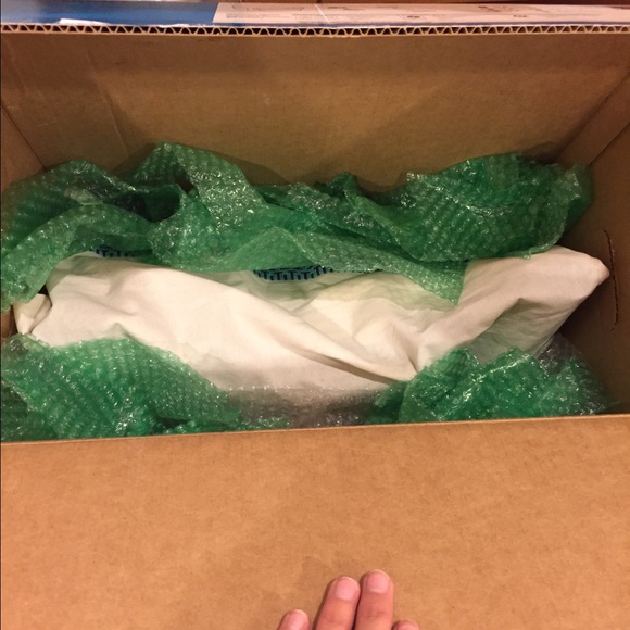 💋PROOF OF SHIPMENT💋 - Picture 2 of 4