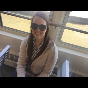 Meet your Posher, Hayley
