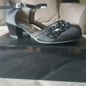 Little Girl dressy heels