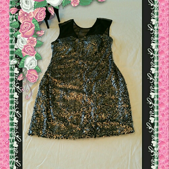 🌹Mini Dress🌹 - Picture 3 of 4