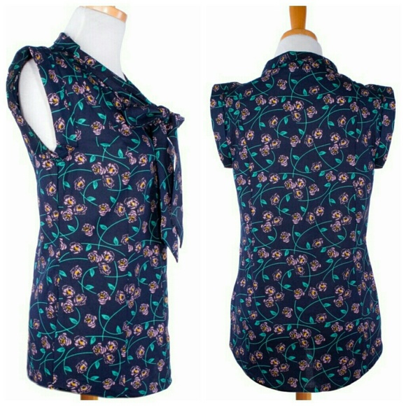 📘Mata Traders📘 Tied & True Top - Picture 2 of 4