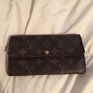 Louis Vuitton wallet authentic