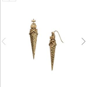 Tory Burch Arrowhead Earrings!!!