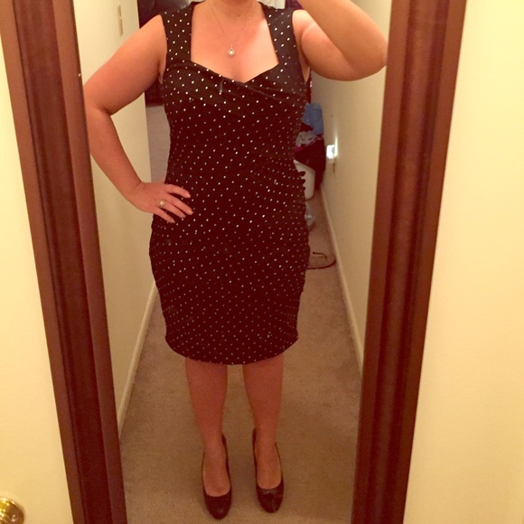 White House Black Market Dresses & Skirts - White House Black Market instantly slimming LBD!