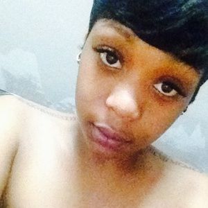 Meet your Posher, Akela