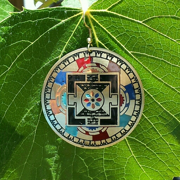 {HP}📘Mata Traders📘 Mandala Earrings - Picture 3 of 3