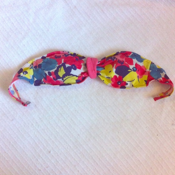 Hollister bathing suit top