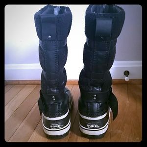 Sorel - "Helen of Tundra" cold weather boots