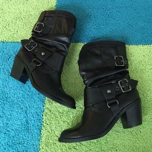 Black buckle boots