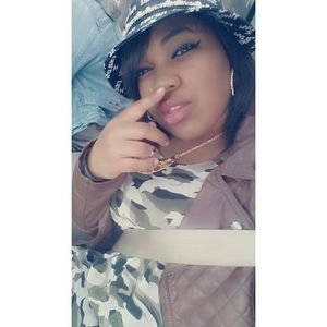 Meet your Posher, Najae