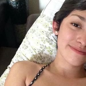 Meet your Posher, Carolina