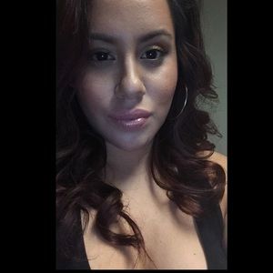 Meet your Posher, Vicky