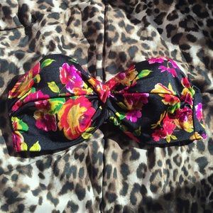 Victoria secret bathing suit top.