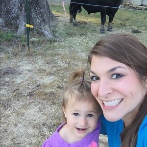 Meet your Posher, Laura