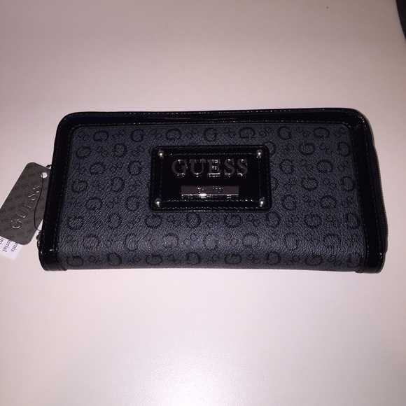 Guess Wallet