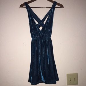 💥SOLD💥 Tobi Velvet Dress Size XS