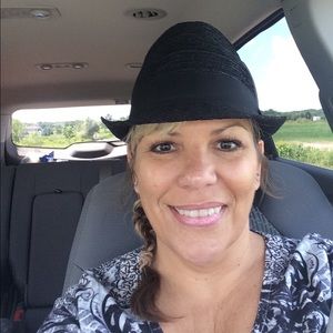 Meet your Posher, Christine