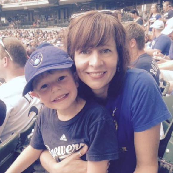 Meet your Posher, Jennifer