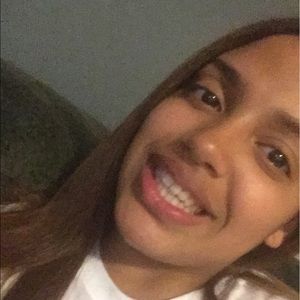 Meet your Posher, Roselyn