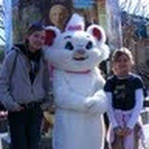 Meet your Posher, Emi lou