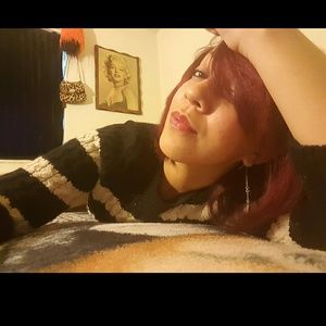 MEET YOUR POSHER, BUYER & SELLER ??