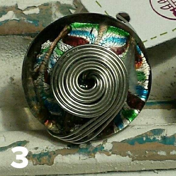 Mata Traders Spinning Circle Ring - Picture 1 of 1