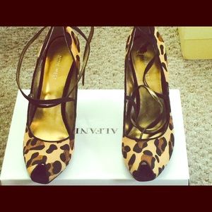 Nine West animal print heel.