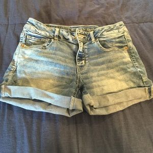 AE Midi Shorts