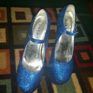 Blue Heeless Pumps