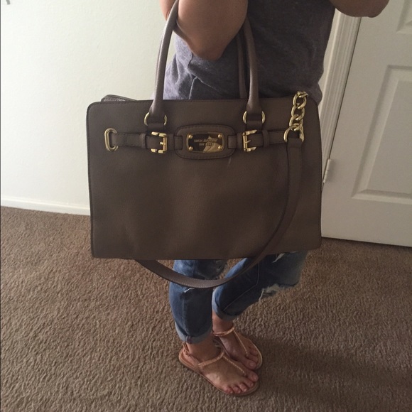 Taupe Michael Kors Large Hamilton Satchel Handbag - Picture 4 of 4