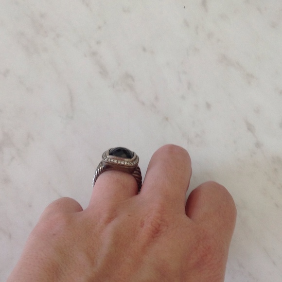 David Yurman black onyx ring. - Picture 3 of 3