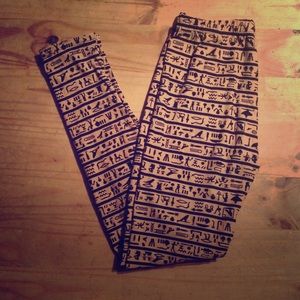 LuLaRoe tribal leggings. So soft!