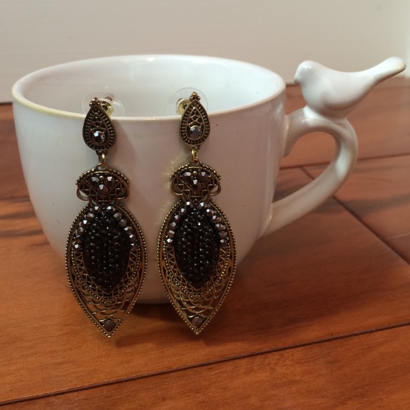 Saro Jewelry - Black and Gold Earrings