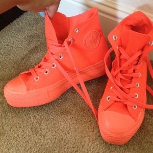 Platform Converse read size description (8.5)