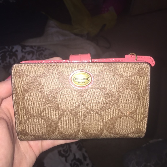 Coach wallet