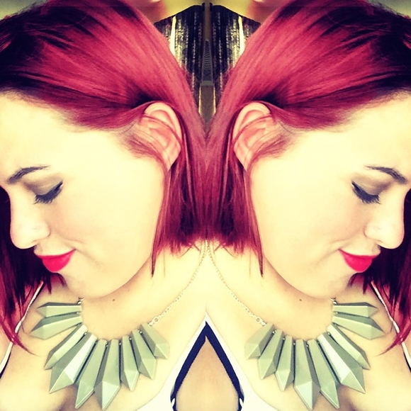 Meet your Posher, Natasha