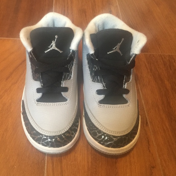 Kids Air Jordan 3 Retro Sneakers. Cool Grey 3s.