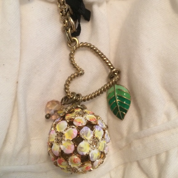 Betsey Johnson Flower Ball Charm Neckless