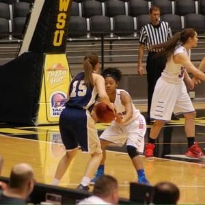 Meet your Posher, Simone