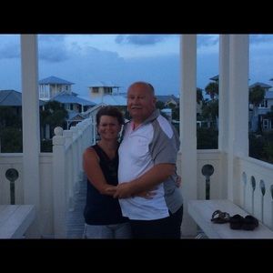 Meet your Posher, Carrie