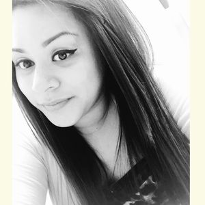 Meet your Posher, Maira