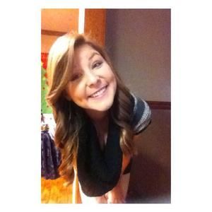 Meet your Posher, Elizabeth