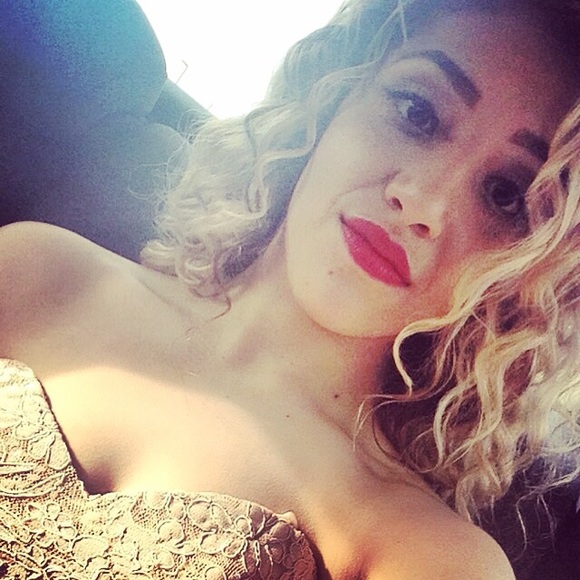 Meet your Posher, Geneva