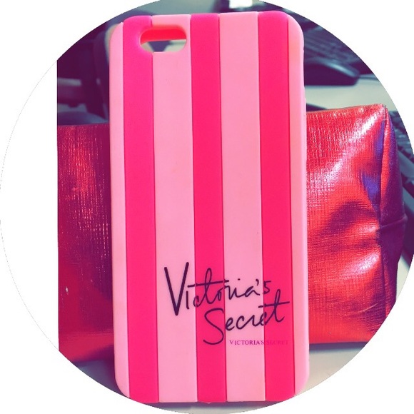 🚫SOLD🚫•• V S iPhone case ••